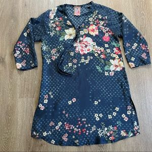 Johnny Was 100% Silk Blue Floral Tunic Blouse Size S